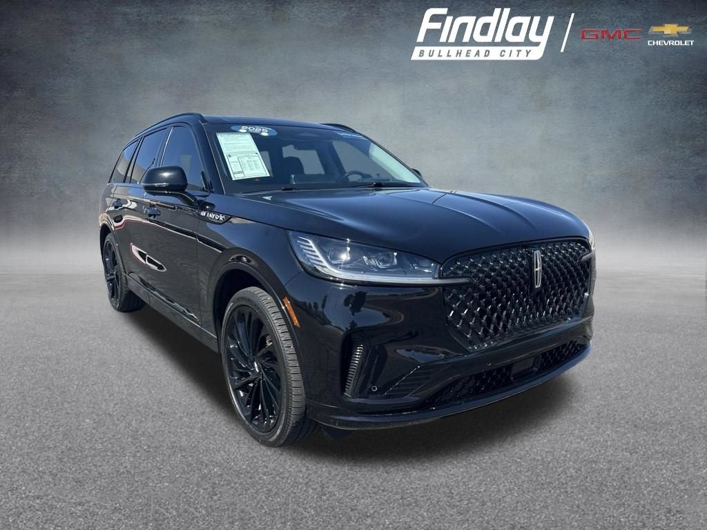 2025 Lincoln Aviator Reserve in Black — front three-quarter view